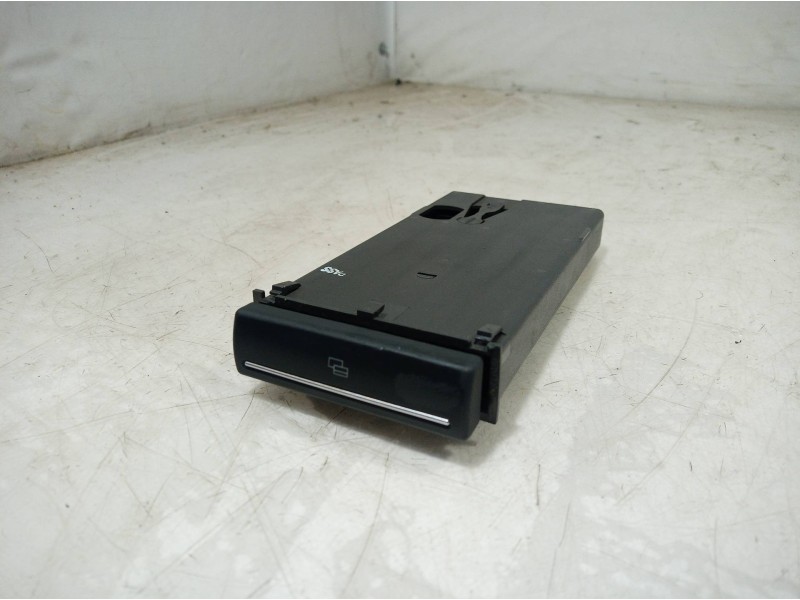 Recambio de varios para audi a3 (8p) 1.6 fsi ambiente referencia OEM IAM 8P0941561 8P0941561 8P0941561