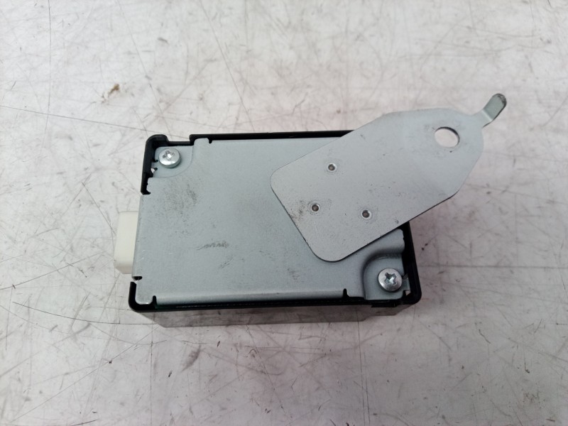 Recambio de centralita cierre para toyota rav 4 (a3) executive referencia OEM IAM 8974142220 8974142220 8974142220
