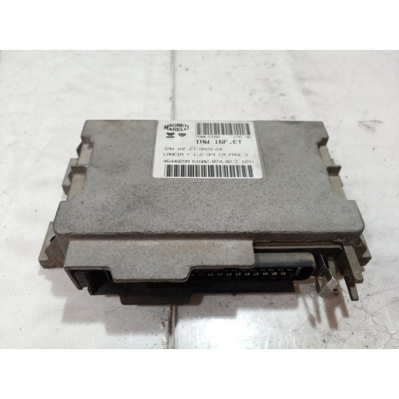 Recambio de centralita motor uce para lancia lancia y 1.2 cat referencia OEM IAM 46448299 46448299 46448299