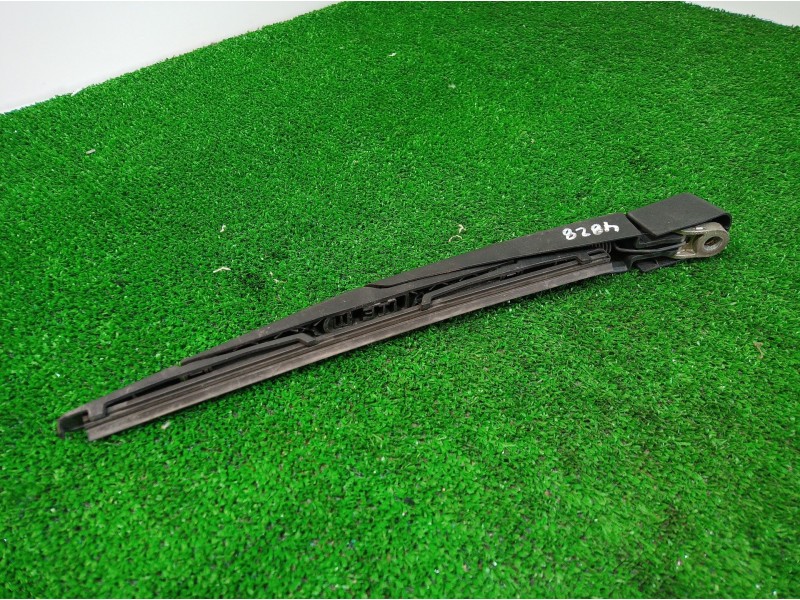 Recambio de brazo limpia trasero para opel zafira a blue line referencia OEM IAM   