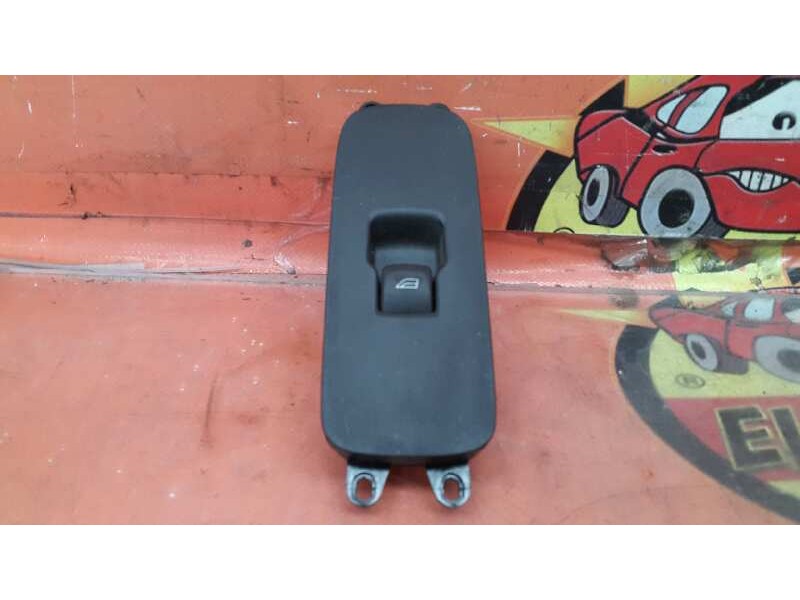 Recambio de mando elevalunas delantero derecho para nissan primera berlina (p12) referencia OEM IAM   