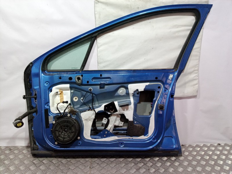 Recambio de puerta delantera derecha para peugeot 407 st confort pack referencia OEM IAM   