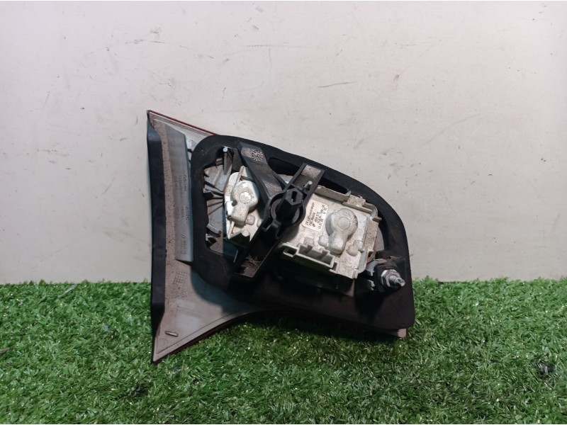 Recambio de piloto trasero maletero derecho para audi a4 avant (8e) referencia OEM IAM 8E9945094A 8E9945094A 48450207S