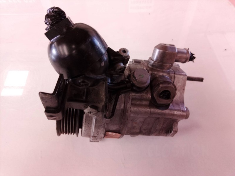 Recambio de bomba direccion para bmw serie 5 berlina (e60) referencia OEM IAM LH2110391 LH2110391 LH2110389