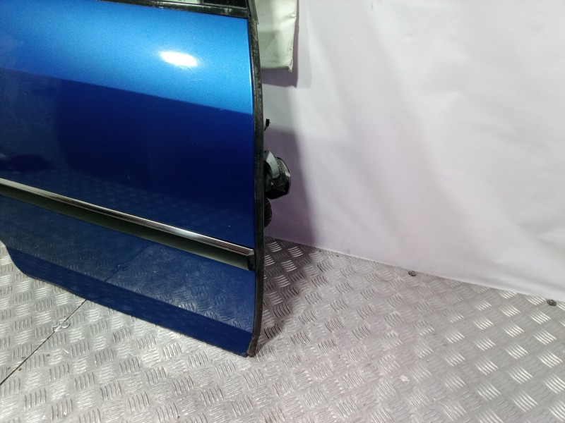 Recambio de puerta trasera derecha para peugeot 407 st confort pack referencia OEM IAM   