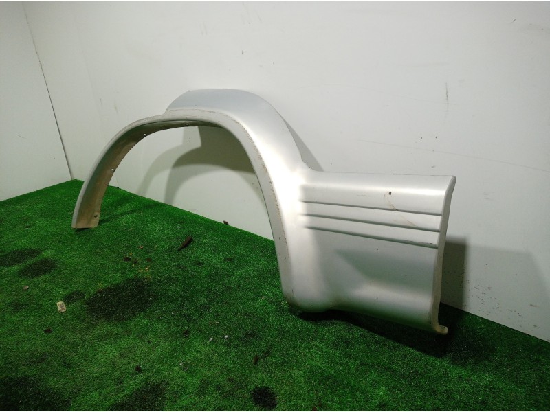 Recambio de aletin trasero izquierdo para mitsubishi montero (v20/v40) 2.8 turbodiesel referencia OEM IAM   