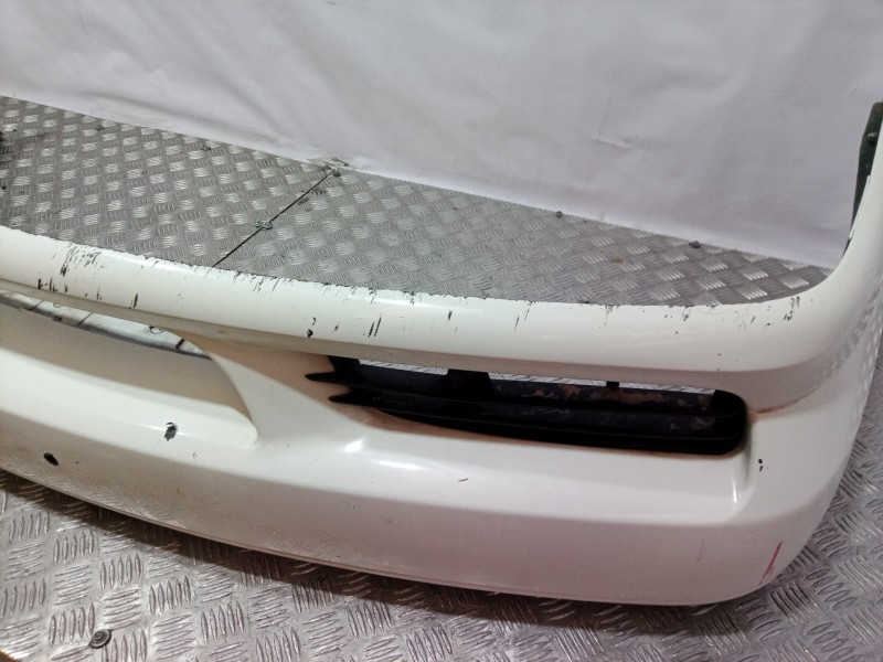 Recambio de paragolpes delantero para volvo v70 familiar 2.4 / 2.5 (103kw / 106kw) referencia OEM IAM 9421811  