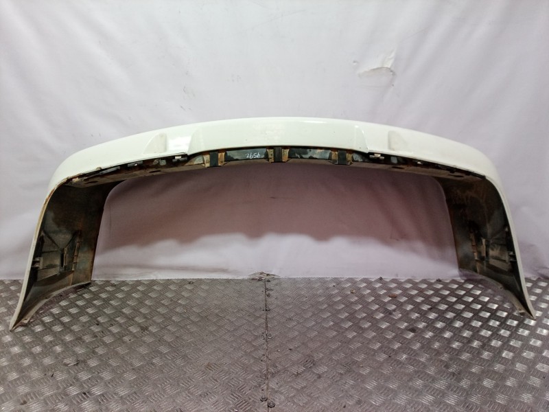 Recambio de paragolpes delantero para volvo v70 familiar 2.4 / 2.5 (103kw / 106kw) referencia OEM IAM 9421811  