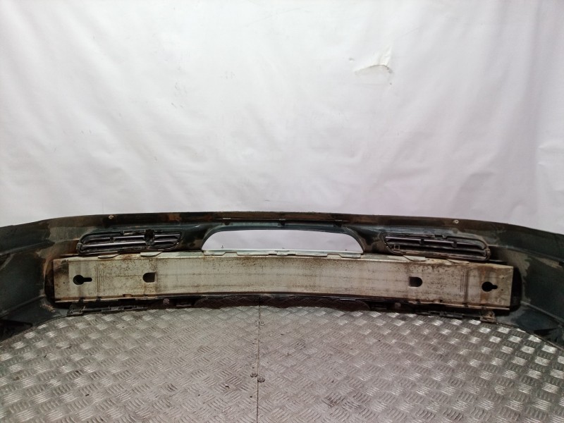 Recambio de paragolpes delantero para volvo v70 familiar 2.4 / 2.5 (103kw / 106kw) referencia OEM IAM 9421811  