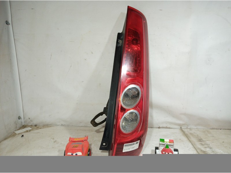 Recambio de piloto trasero derecho para ford fiesta (cbk) referencia OEM IAM 6S6113404BF 6S6113404BF 6S6113404