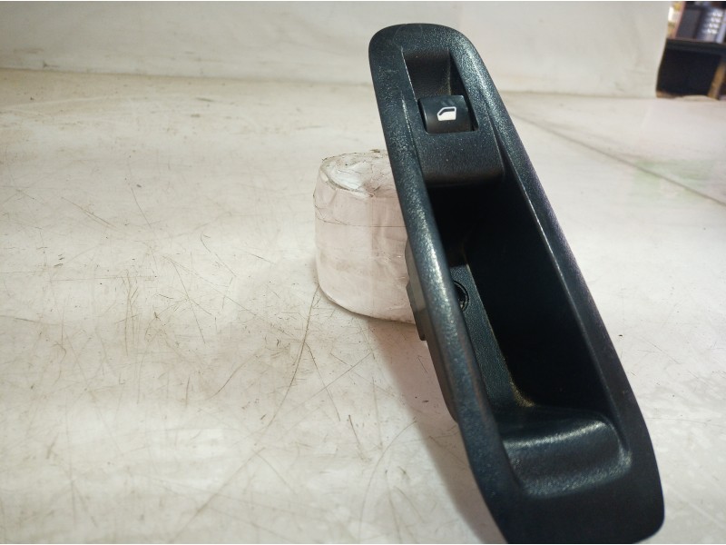 Recambio de mando elevalunas trasero derecho para opel zafira a blue line referencia OEM IAM 96762292 96762292 96762292