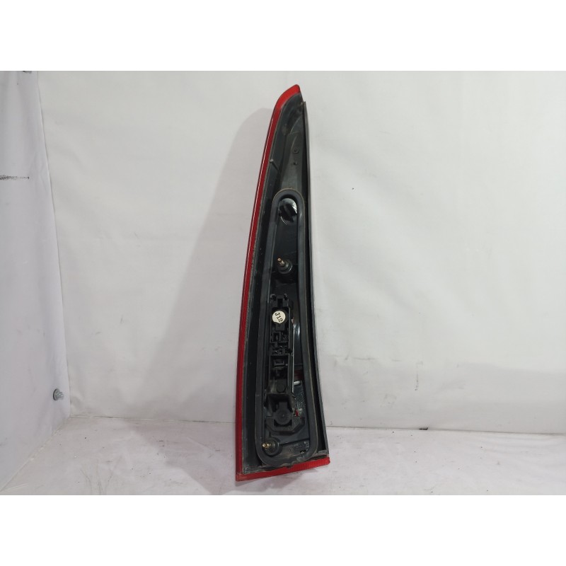 Recambio de piloto trasero derecho para volvo v70 familiar 2.4 / 2.5 (103kw / 106kw) referencia OEM IAM 9178885  