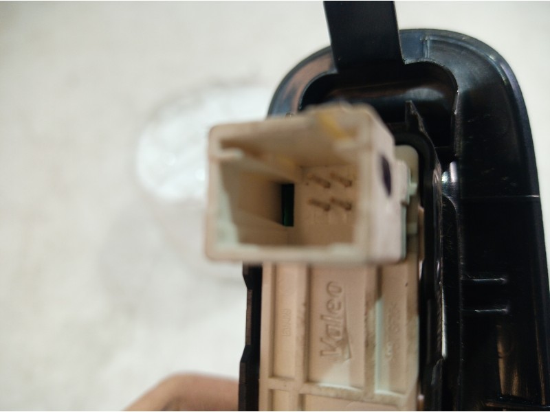 Recambio de mando elevalunas trasero derecho para opel zafira a blue line referencia OEM IAM 96762292 96762292 96762292