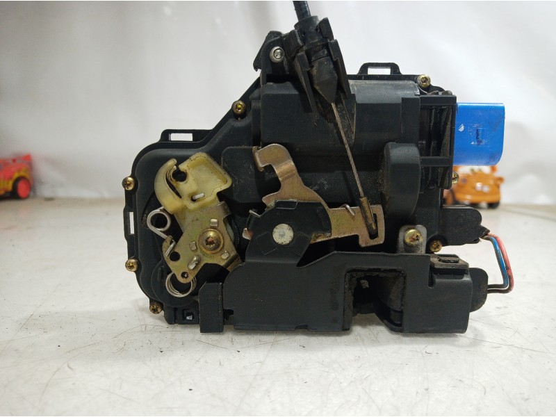 Recambio de cerradura puerta delantera izquierda para skoda fabia (6y2/6y3) fresh referencia OEM IAM 3B1837015AM 3B1837015AM 3B1