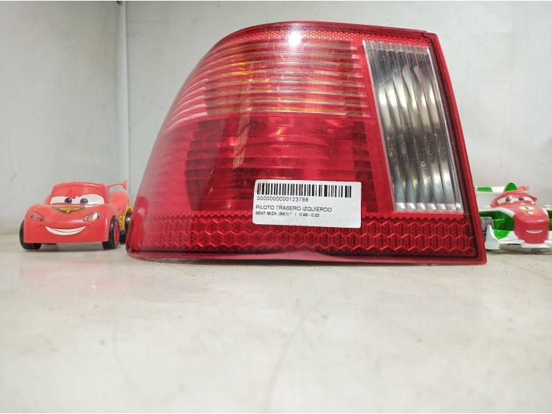 Recambio de piloto trasero izquierdo para seat ibiza (6k1) referencia OEM IAM 6K6945257C 6K6945257C 6K6945257