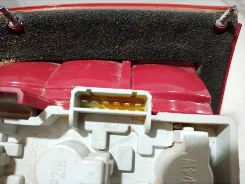 Recambio de piloto trasero izquierdo para skoda octavia berlina (1u2) referencia OEM IAM 1U6945095 1U6945095 1U6945095