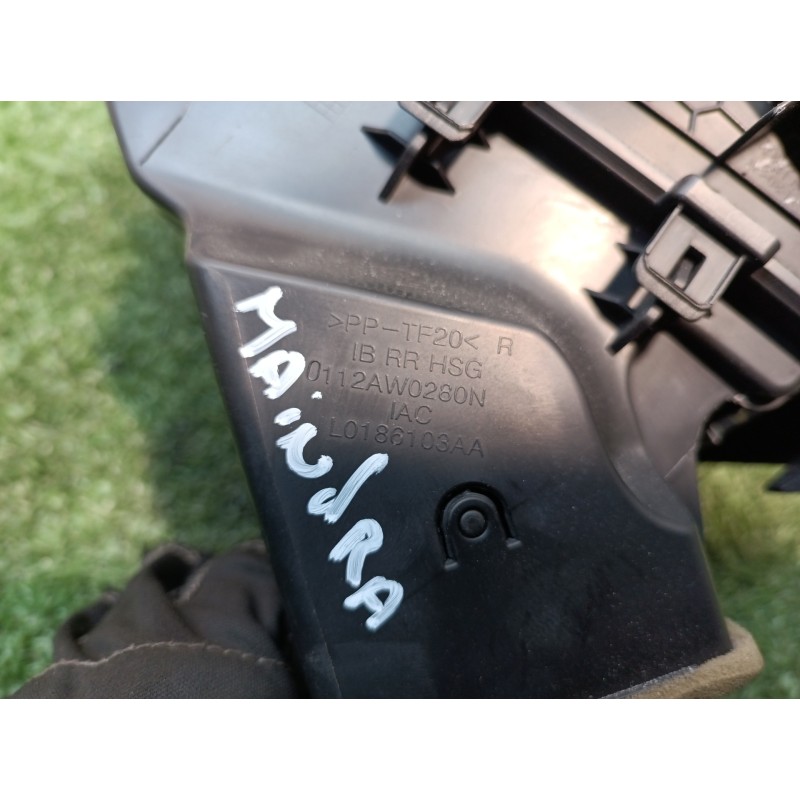 Recambio de rejilla aireadora para mahindra xuv 500 xuv 500 fwd w6 referencia OEM IAM 0112AW0280N 0112AW0280N L0186103AA