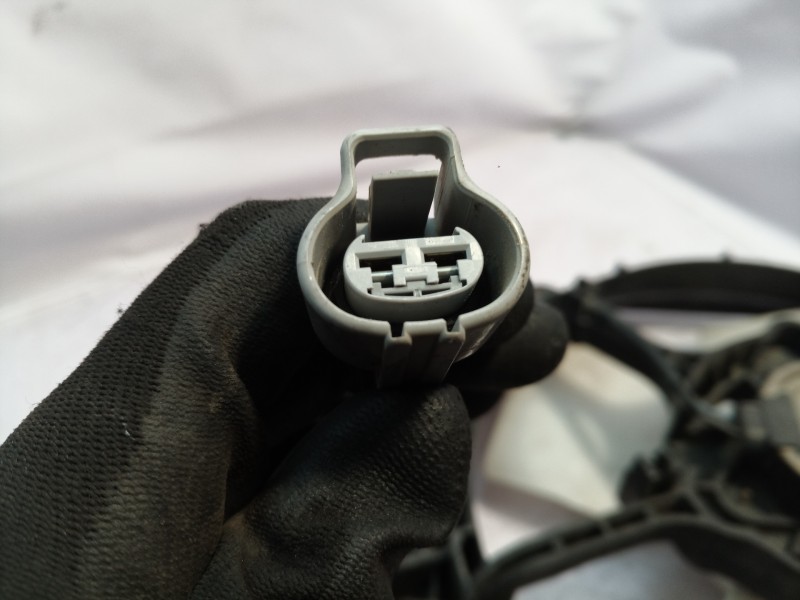 Recambio de electroventilador para mazda 626 monovolumen (gw) 2.0 exclusive (85kw) referencia OEM IAM 1227503764 1227503764 1227