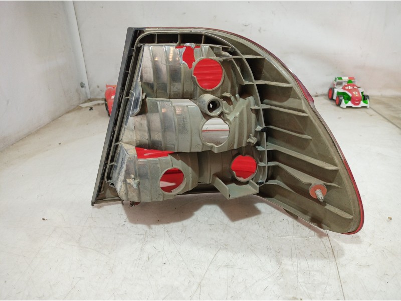 Recambio de piloto trasero izquierdo para bmw serie 3 berlina (e46) referencia OEM IAM 6910531 6910531 6910531