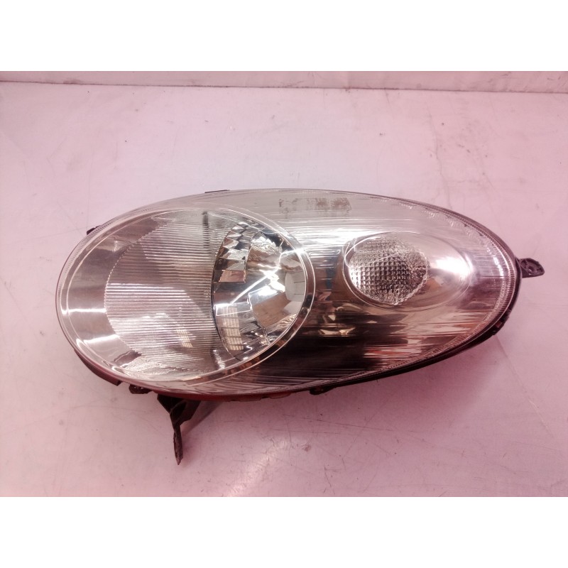 Recambio de faro izquierdo para nissan micra (k11) referencia OEM IAM   