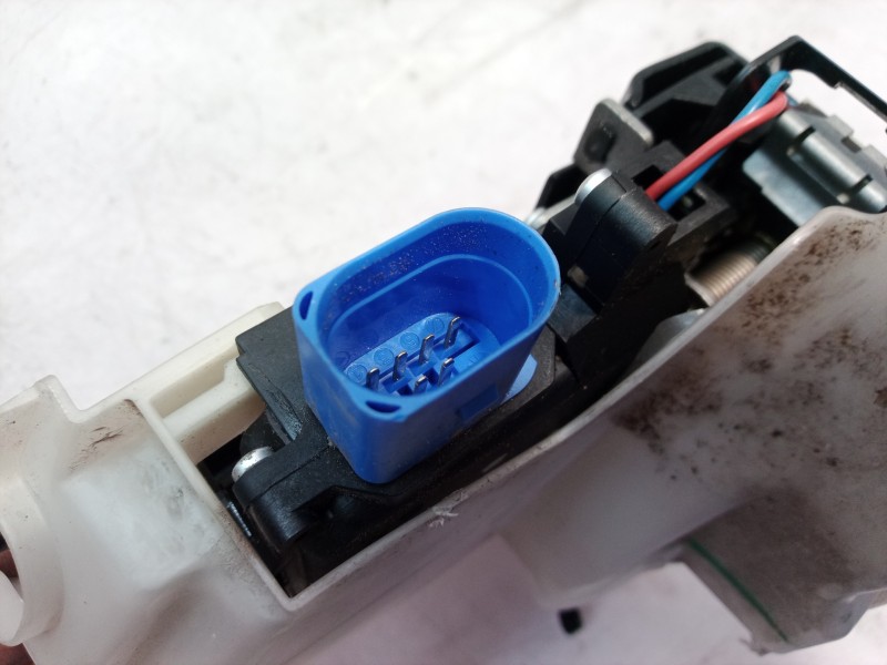 Recambio de cerradura puerta delantera derecha para seat altea (5p1) arena referencia OEM IAM 25101D6 25101D6 25101D6