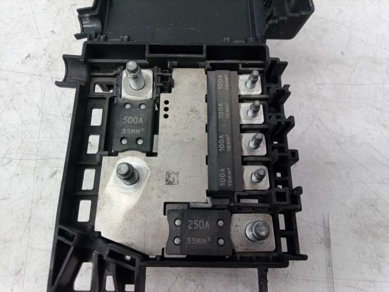 Recambio de caja reles / fusibles para opel insignia sports tourer cosmo referencia OEM IAM 13285113 13285113 13285113