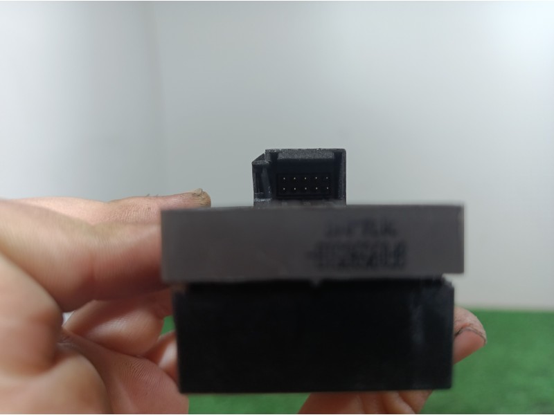 Recambio de mando elevalunas delantero izquierdo para audi s5 cabriolet (8f7) referencia OEM IAM 8F09598518 8F09598518 8F0959851