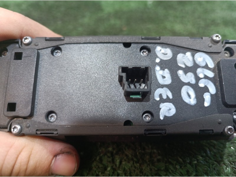 Recambio de mando elevalunas delantero izquierdo para mercedes-benz clase gle (w166) referencia OEM IAM A1669054400 A1669054400 