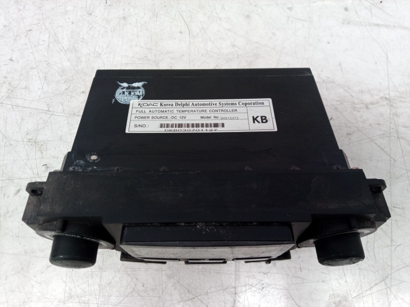 Recambio de mando climatizador para daewoo lanos cool referencia OEM IAM 96615415 96615415 96615415