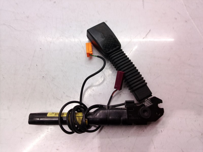 Recambio de pretensor airbag derecho para ford focus berlina (cap) ambiente (d) referencia OEM IAM   