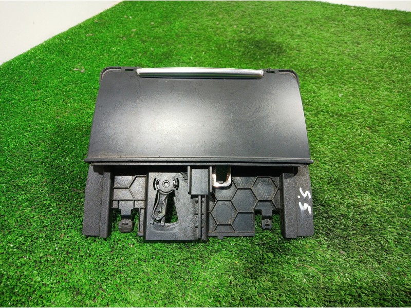 Recambio de cenicero para audi s5 cabriolet (8f7) 3.0 tfsi referencia OEM IAM 8K0857951C 8K0857951C 8K0857951C