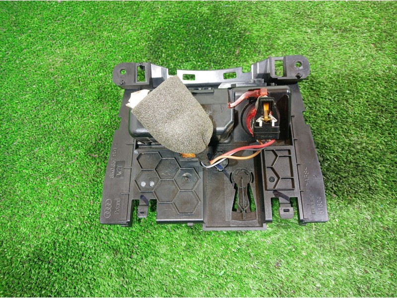 Recambio de cenicero para audi s5 cabriolet (8f7) 3.0 tfsi referencia OEM IAM 8K0857951C 8K0857951C 8K0857951C