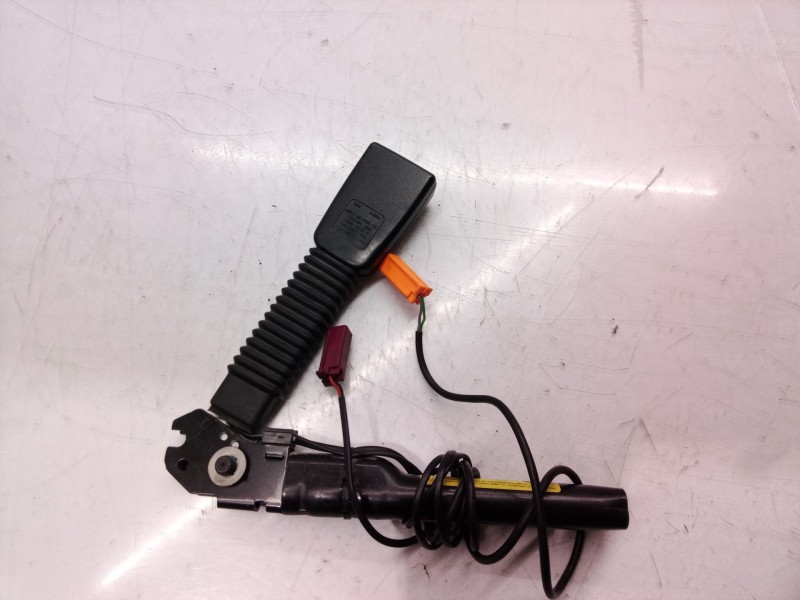 Recambio de pretensor airbag derecho para ford focus berlina (cap) ambiente (d) referencia OEM IAM   