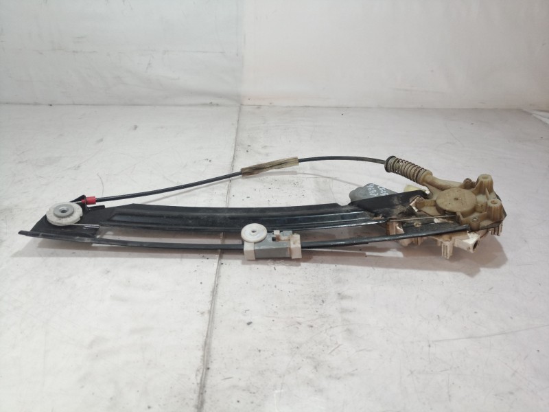 Recambio de elevalunas trasero izquierdo para bmw serie 5 berlina (e39) 530d referencia OEM IAM 007006002C 007006002C 007006002C