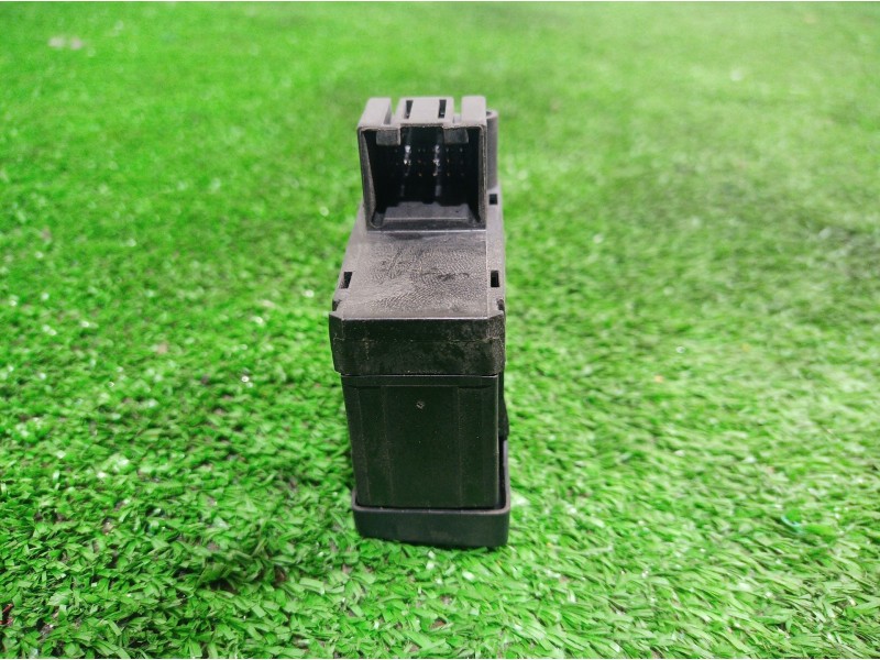 Recambio de freno de mano electrico para audi s5 cabriolet (8f7) referencia OEM IAM 8K2927225E 8K2927225E 8K2927225E