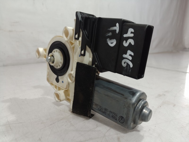 Recambio de motor elevalunas trasero derecho para seat altea (5p1) arena referencia OEM IAM 995915 995915 995915