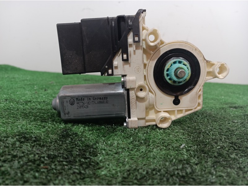 Recambio de motor elevalunas trasero izquierdo para volkswagen passat berlina (3c2) referencia OEM IAM 1K0959703F 1K0959703F 980