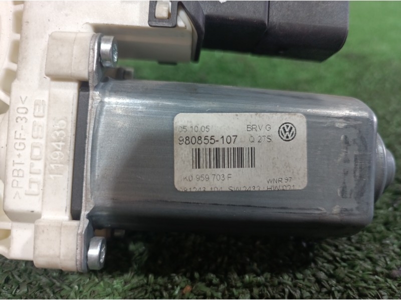 Recambio de motor elevalunas trasero izquierdo para volkswagen passat berlina (3c2) referencia OEM IAM 1K0959703F 1K0959703F 980