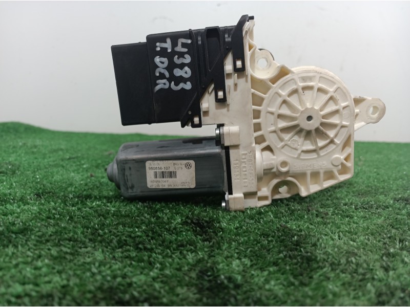 Recambio de motor elevalunas trasero derecho para volkswagen passat berlina (3c2) referencia OEM IAM 1K0959704F 1K0959704F 98085