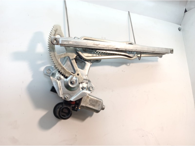 Recambio de elevalunas delantero derecho para toyota yaris 1.4 turbodiesel cat referencia OEM IAM 8571052030 8571052030 06210099