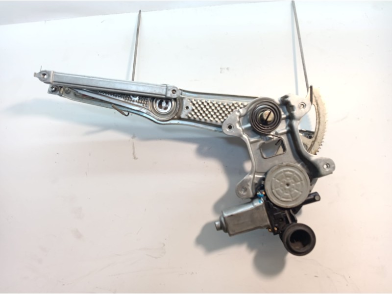 Recambio de elevalunas delantero derecho para toyota yaris 1.4 turbodiesel cat referencia OEM IAM 8571052030 8571052030 06210099