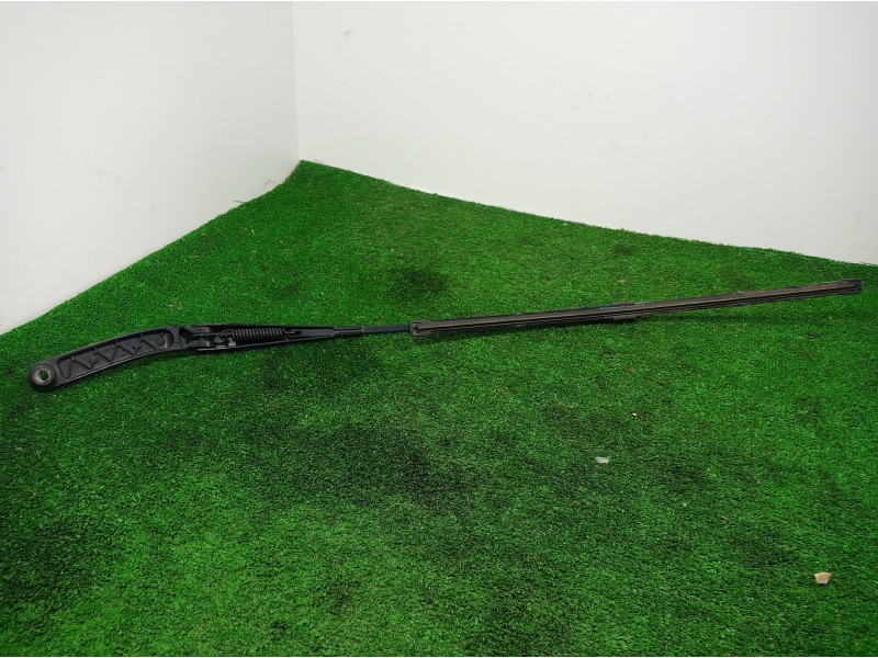 Recambio de brazo limpia delantero derecho para audi s5 cabriolet (8f7) referencia OEM IAM LRS01569 8F2955407A 8F2955407A