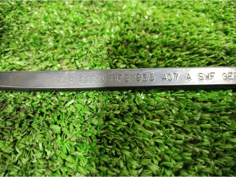 Recambio de brazo limpia delantero derecho para audi s5 cabriolet (8f7) referencia OEM IAM LRS01569 8F2955407A 8F2955407A