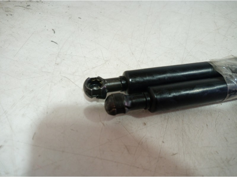 Recambio de amortiguadores maletero / porton para chevrolet matiz referencia OEM IAM   