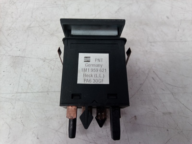 Recambio de interruptor para seat leon (1m1) last edition referencia OEM IAM 1M1959621 1M1959621 1M1959621
