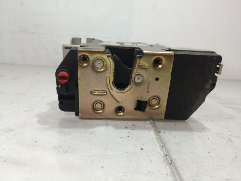 Recambio de cerradura puerta trasera derecha para peugeot 307 break / sw (s1) break xr referencia OEM IAM 9138C0 9138C0 9138C0