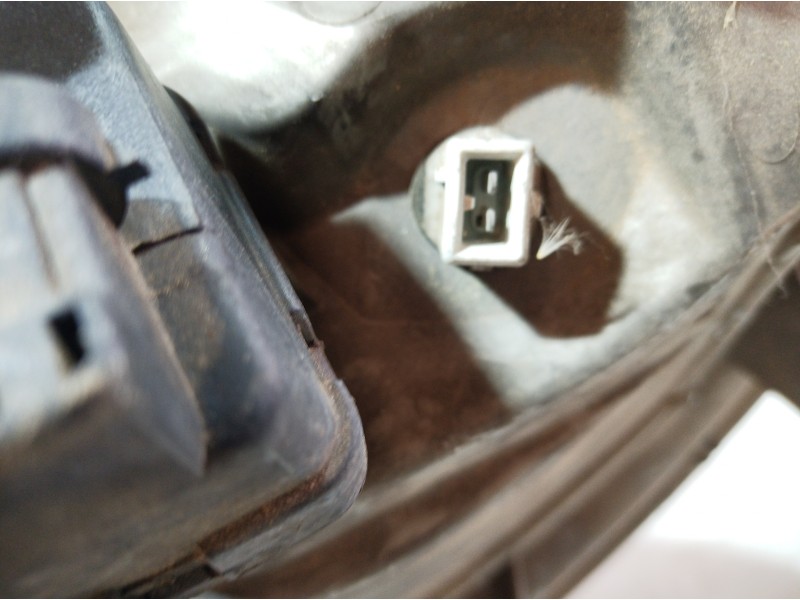 Recambio de faro derecho para renault trafic caja cerrada (ab 4.01) referencia OEM IAM   