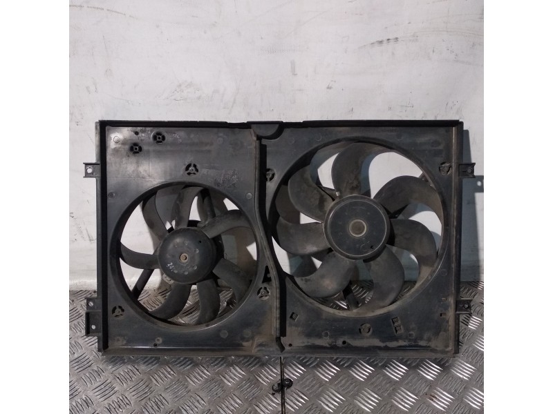 Recambio de electroventilador para volkswagen golf iv berlina (1j1) básico referencia OEM IAM 1J0121207M 1J0121205B 1J0121207M