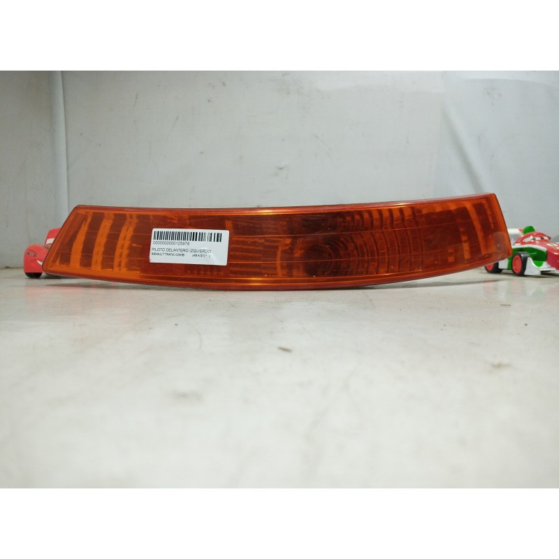 Recambio de piloto delantero izquierdo para renault trafic combi (ab 4.01) referencia OEM IAM 91166120 91166120 91166120