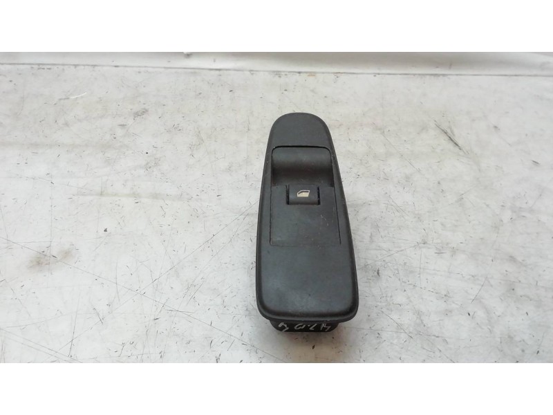 Recambio de mando elevalunas delantero derecho para citroën c4 grand picasso exclusive plus referencia OEM IAM  PA6GF30 PA6GF30